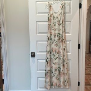 Lulu’s floral maxi dress NWOT
